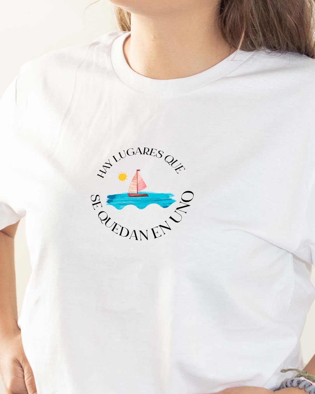 CAMISETA HAY LUGARES QUE SE QUEDAN EN UNO
